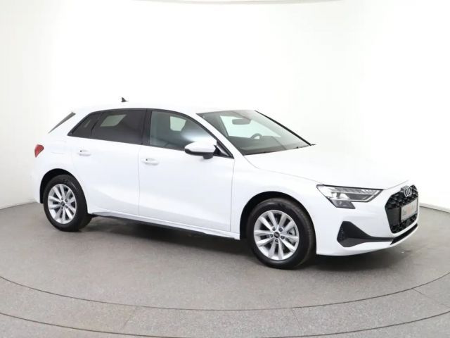 Audi A3 30 TFSI Sedan