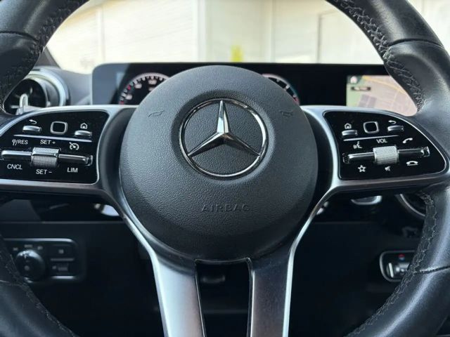 Mercedes-Benz GLA 200 GLA 200 d