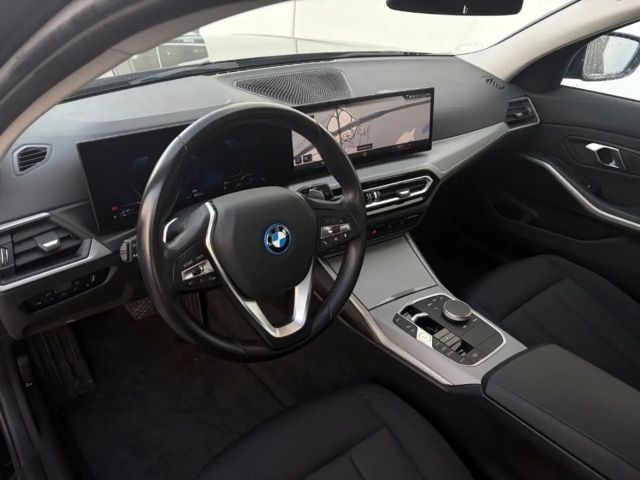 BMW 320 320e Touring