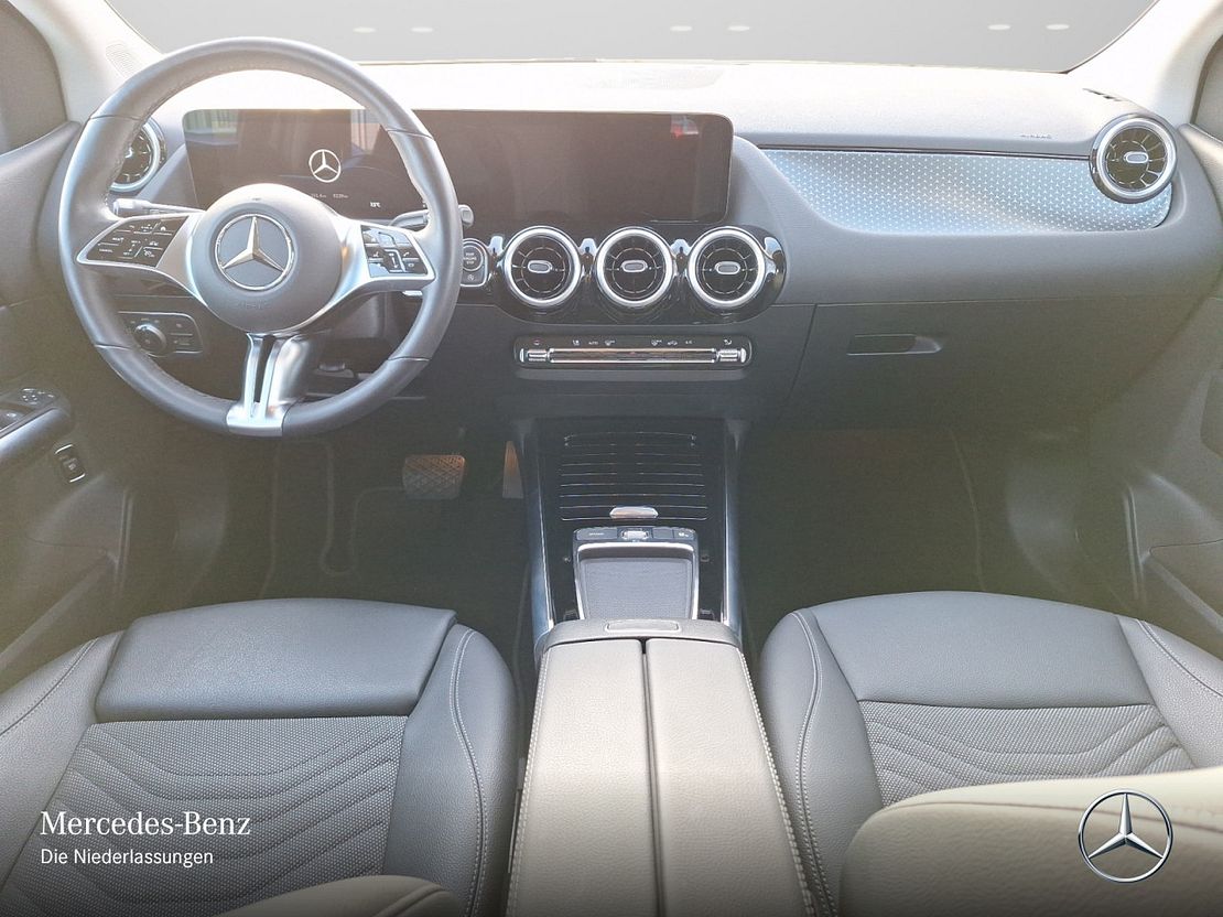 Mercedes-Benz B 180 Sedan