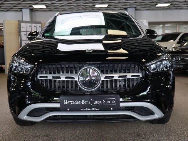 Mercedes-Benz GLA 180 GLA 180 d