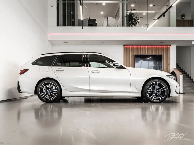 BMW 320 320e M-Sport xDrive