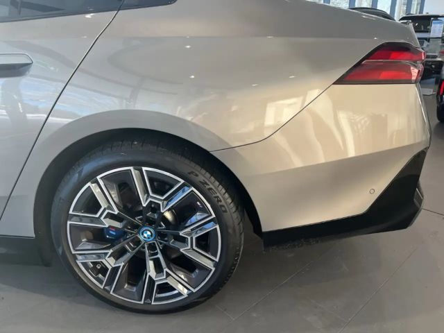 BMW i5 M-Sport Sedan eDrive40