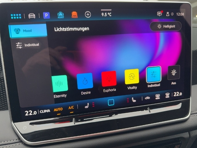 Volkswagen Tiguan 1.5l TSI LED+ACC+REAR+APP+AHK