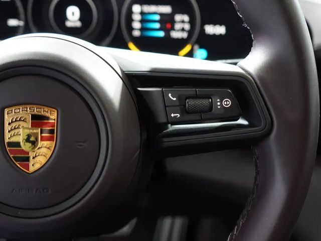 Porsche Taycan 4 Cross Turismo