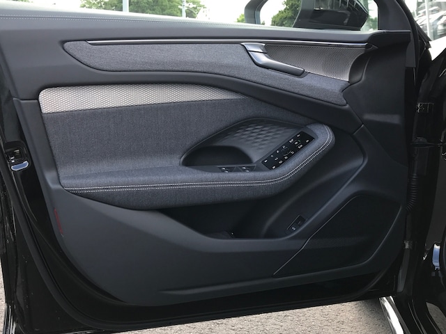 Audi A6 Avant Quattro S-Tronic