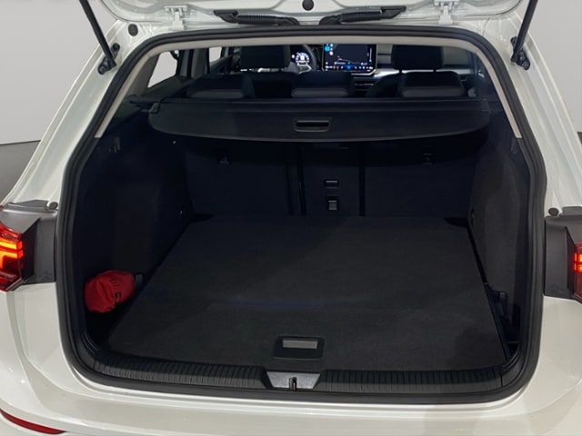 Volkswagen Golf 1.5 eTSI DSG Golf VIII Variant