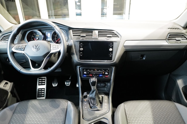 Volkswagen Tiguan Tiguan 1.5TSI Active LED-Matrix Navi AHK Keyles...