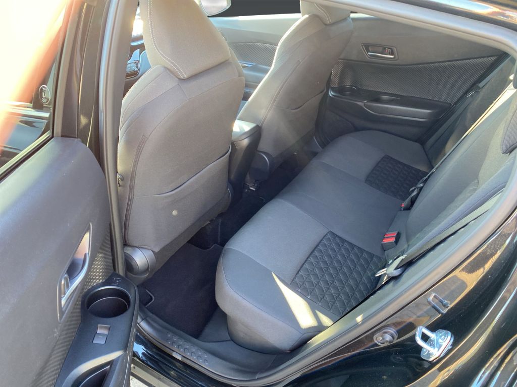 Toyota C-HR 5-deurs Plus