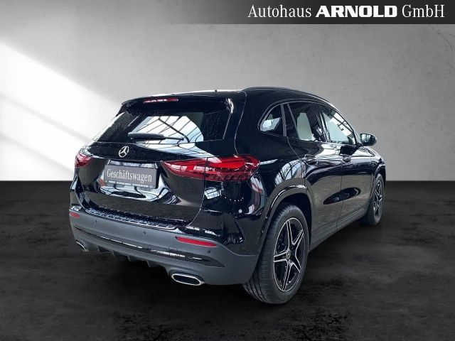 Mercedes-Benz GLA 180 AMG Line