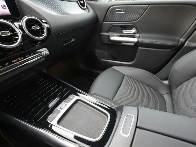 Mercedes-Benz B 200 B 200 d Progressive