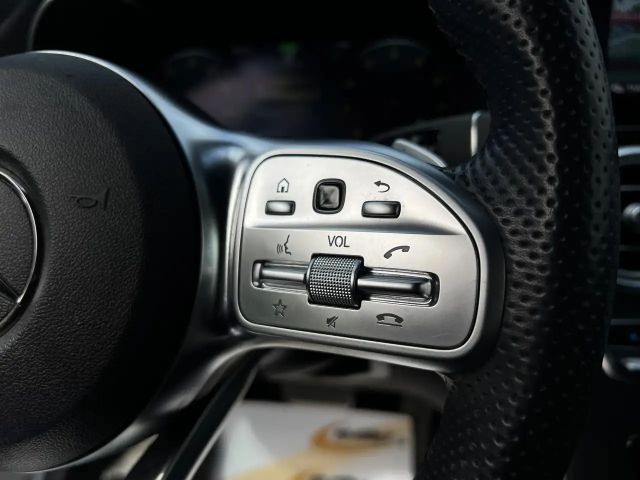 Mercedes-Benz C 200 4MATIC AMG Line Sedan