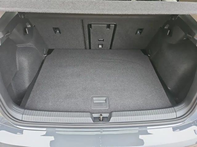 Volkswagen Golf 2.0 TDI DSG Golf VIII Style