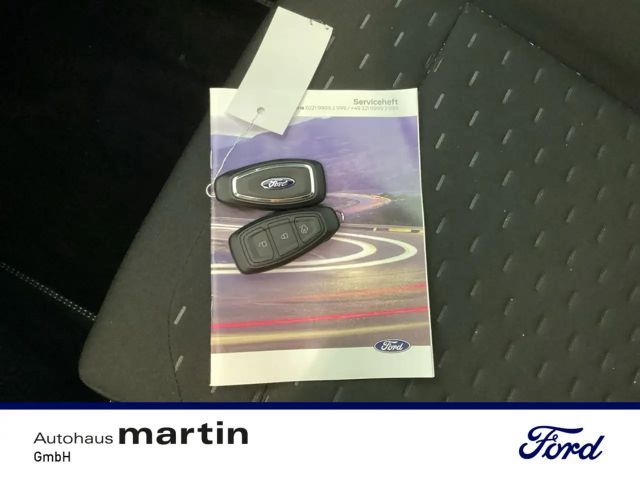 Ford Puma EcoBoost Titanium