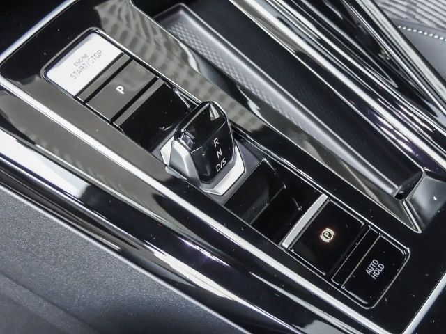 Volkswagen Golf 1.5 eTSI R-Line