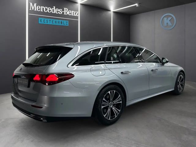 Mercedes-Benz E 200 AVANTGARDE Estate