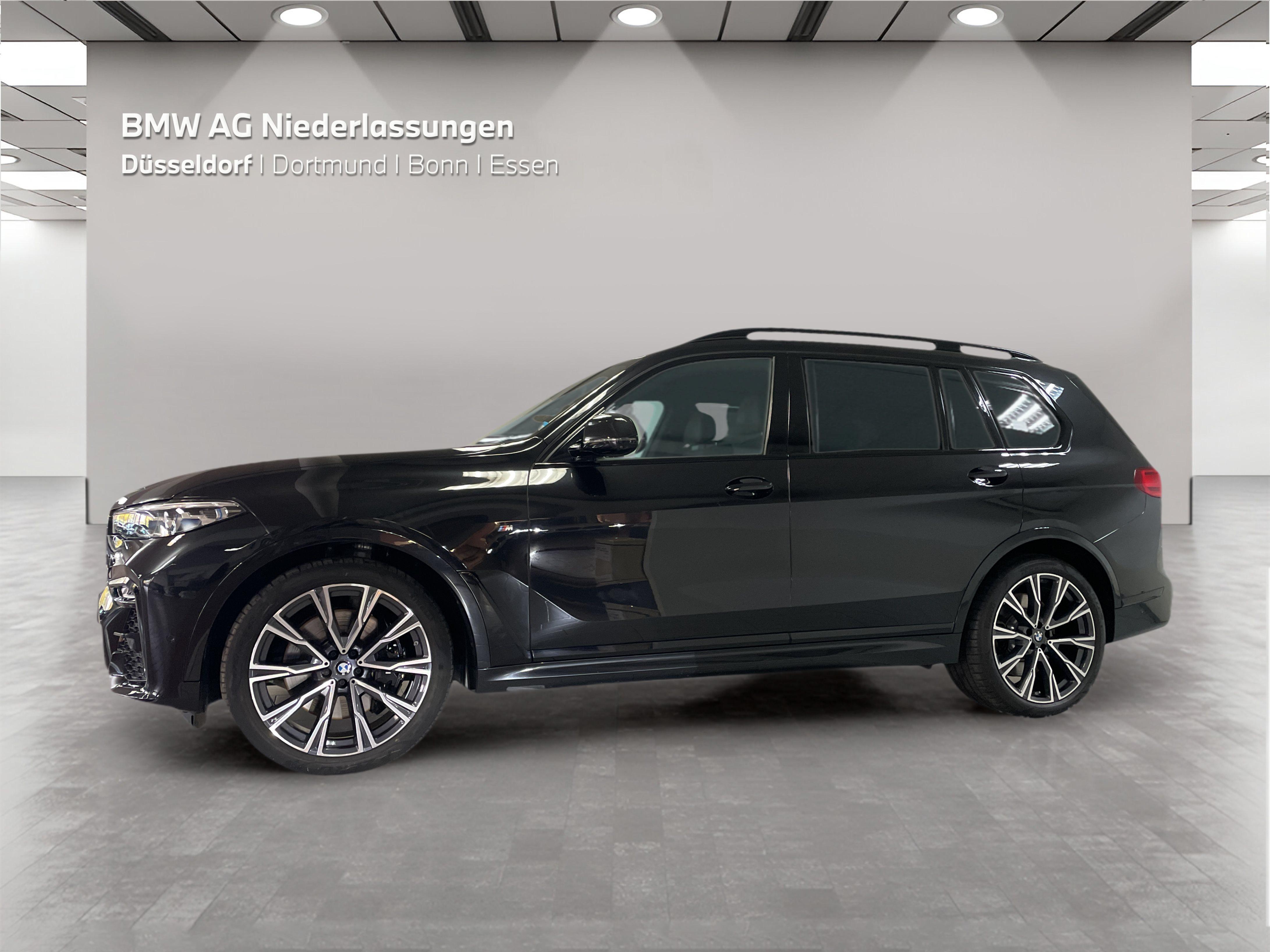 BMW X7 M50i