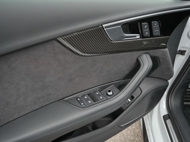 Audi RS4 Avant Quattro