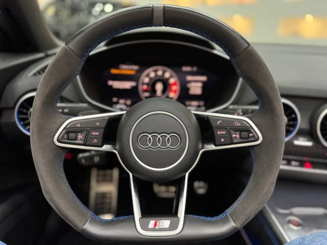 Audi TT 40 TFSI Cabriolet S-Line