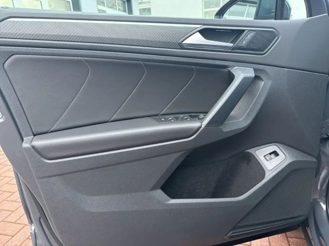 Volkswagen Tiguan 4Motion DSG IQ.Drive R-Line