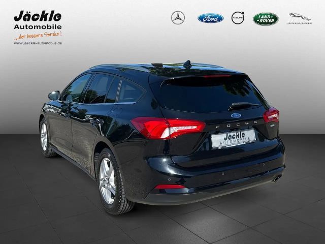 Ford Focus Cool & Connect