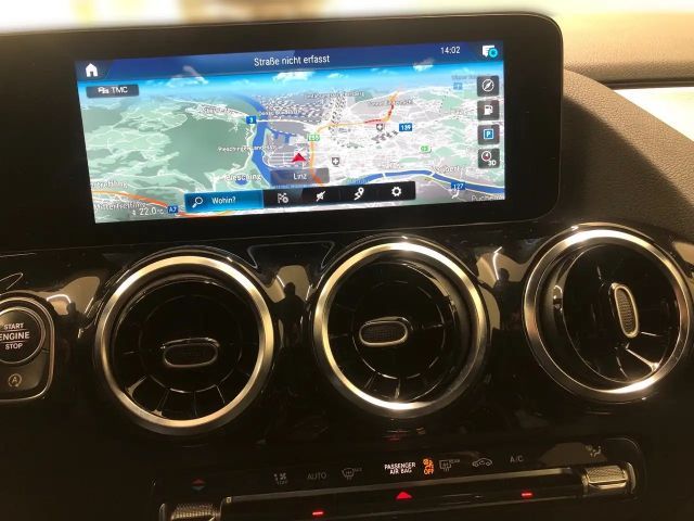 Mercedes-Benz GLA 200 4MATIC GLA 200 d