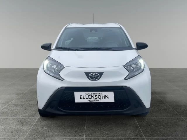 Toyota Aygo X Hatchback Play