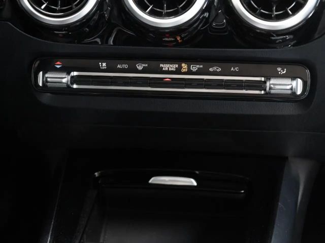 Mercedes-Benz GLA 180 Progressive