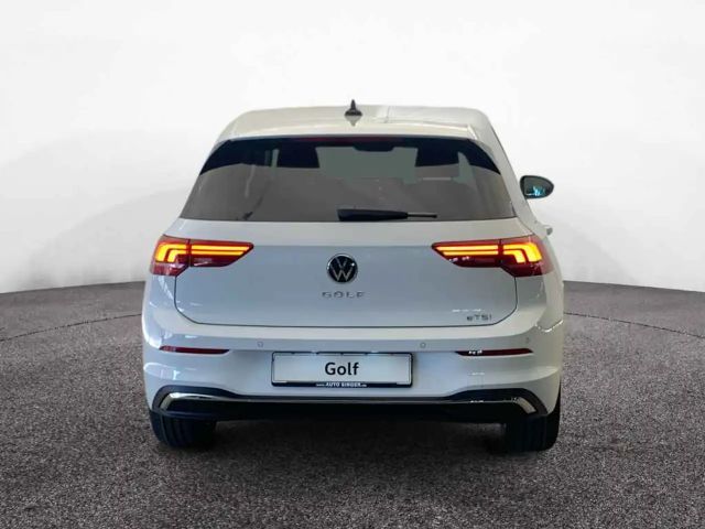 Volkswagen Golf 1.5 eTSI DSG