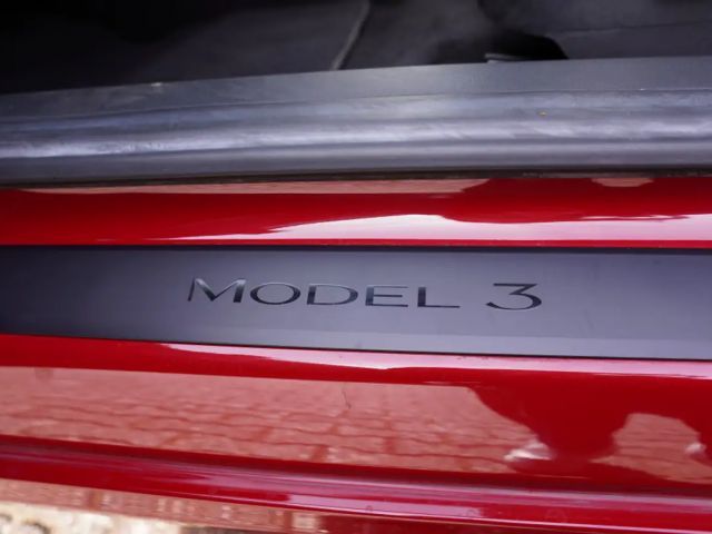 Tesla Model 3 Standard Range