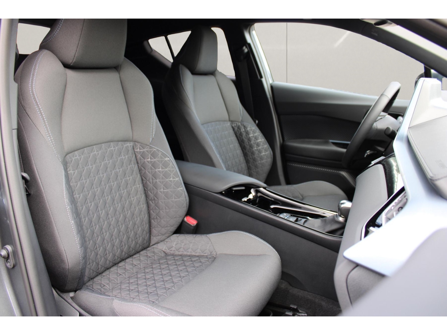 Toyota C-HR 5-deurs Plus