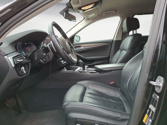 BMW 530 530e Luxury Line Touring