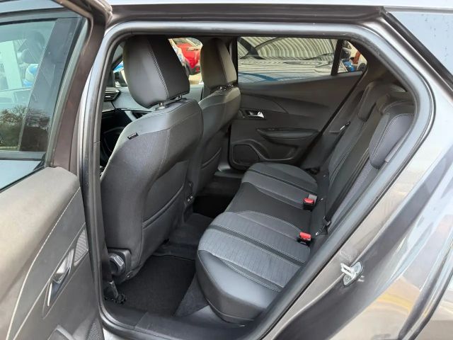 Peugeot 2008 Allure Pack EAT8 PureTech