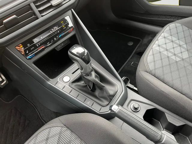 Volkswagen Polo 1.0 TSI DSG R-Line