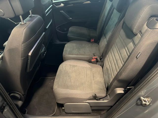 Volkswagen Touran DSG Highline R-Line