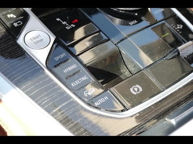 BMW X5 Individual M-Sport xDrive50e