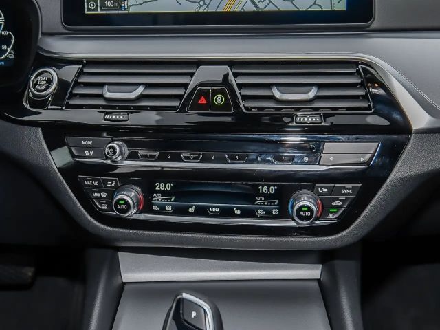 BMW 530 530e Touring