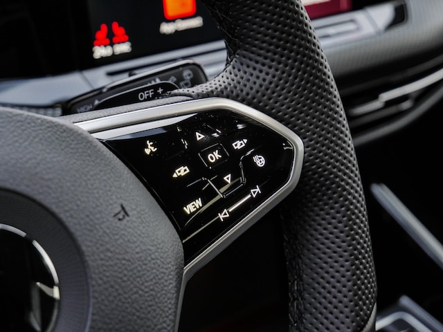 Volkswagen Golf 2.0 TDI Golf VIII R-Line