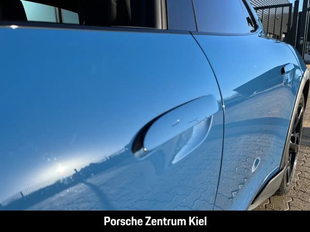 Porsche Taycan Cross Turismo Turbo