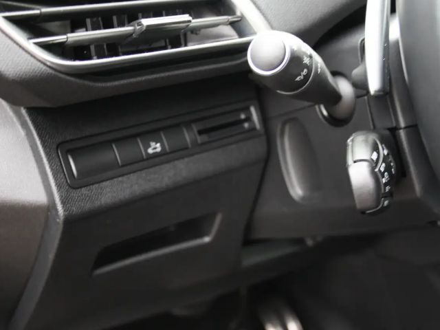 Peugeot 3008 Crossway EAT8 PureTech