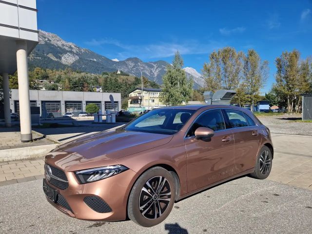 Mercedes-Benz A 180 A 180 Aut. Neuwertig-LED-NAVI-Teilleder-Rosegold!