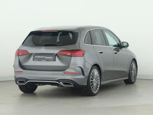 Mercedes-Benz B 220 B 220 d