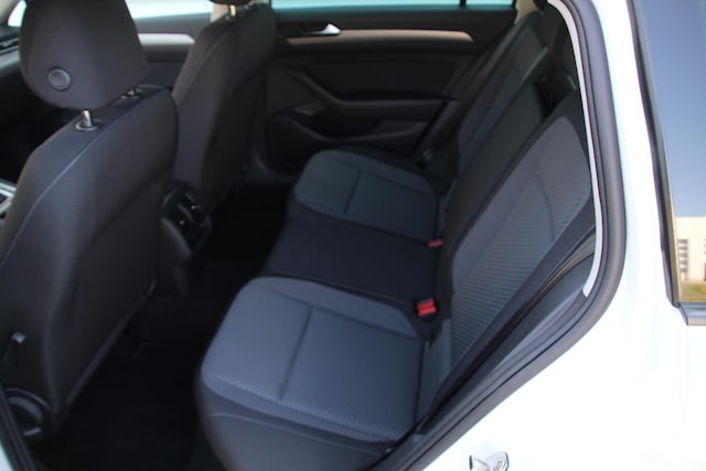 Volkswagen Passat 1.5 TSI DSG Variant