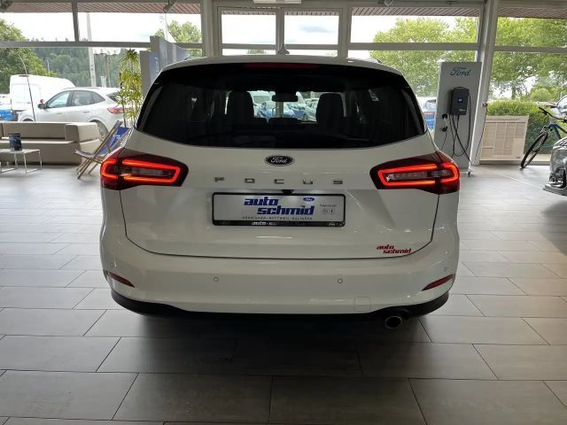 Ford Focus Titanium Wagon