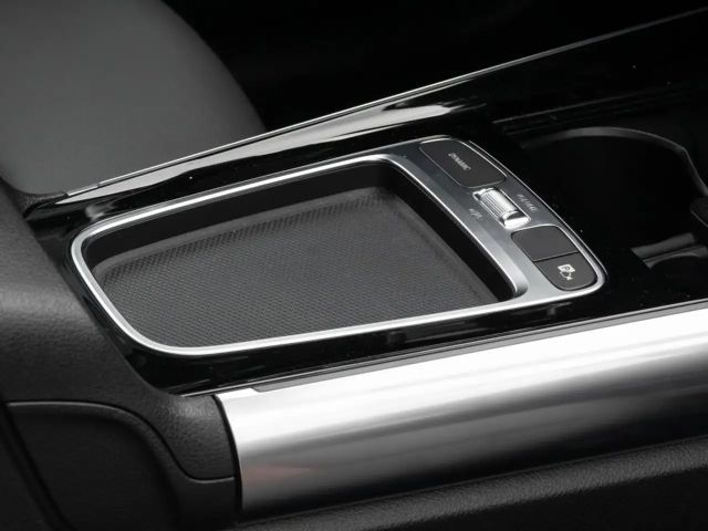 Mercedes-Benz EQA 300 4MATIC