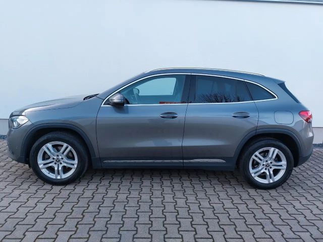 Mercedes-Benz GLA 200 Autom. LED AHK Widescreen