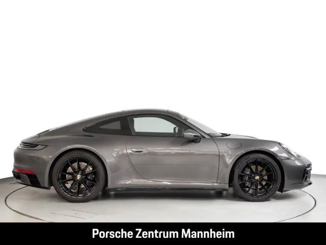 Porsche 992 Carrera Coupé