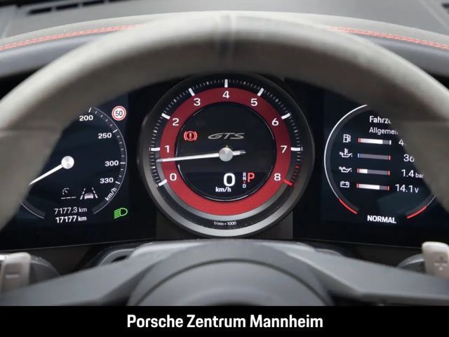 Porsche 992 4 Coupé GTS Targa