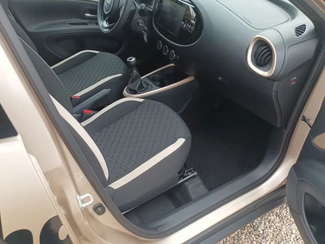 Toyota Aygo X Teamplayer