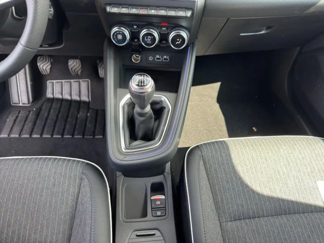 Mitsubishi Colt TOP 1,0l Turbo Benziner 6MT Klima Navi